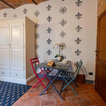 Tuscan Palace - Petit Apartment Montepulciano Stazione المظهر الخارجي الصورة